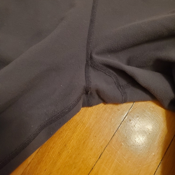 Lululemon Reversible Yoga pants. Grey and white. Size 10. - Picture 4 of 11